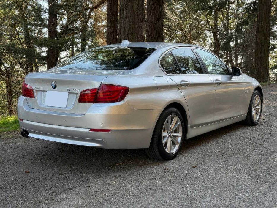 BMW 5 Series 528i xDrive      2013
