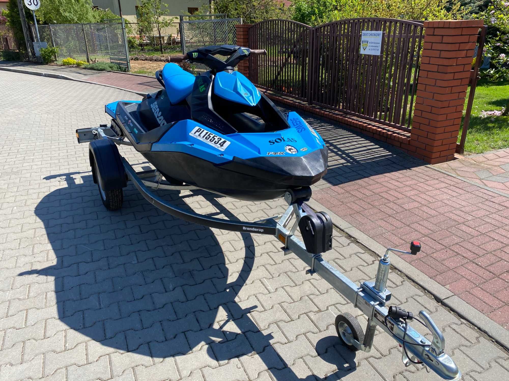 Sea Doo SPARK 2 UP i TRIXX 2UP wypożyczalnia skuterów mazowieckie