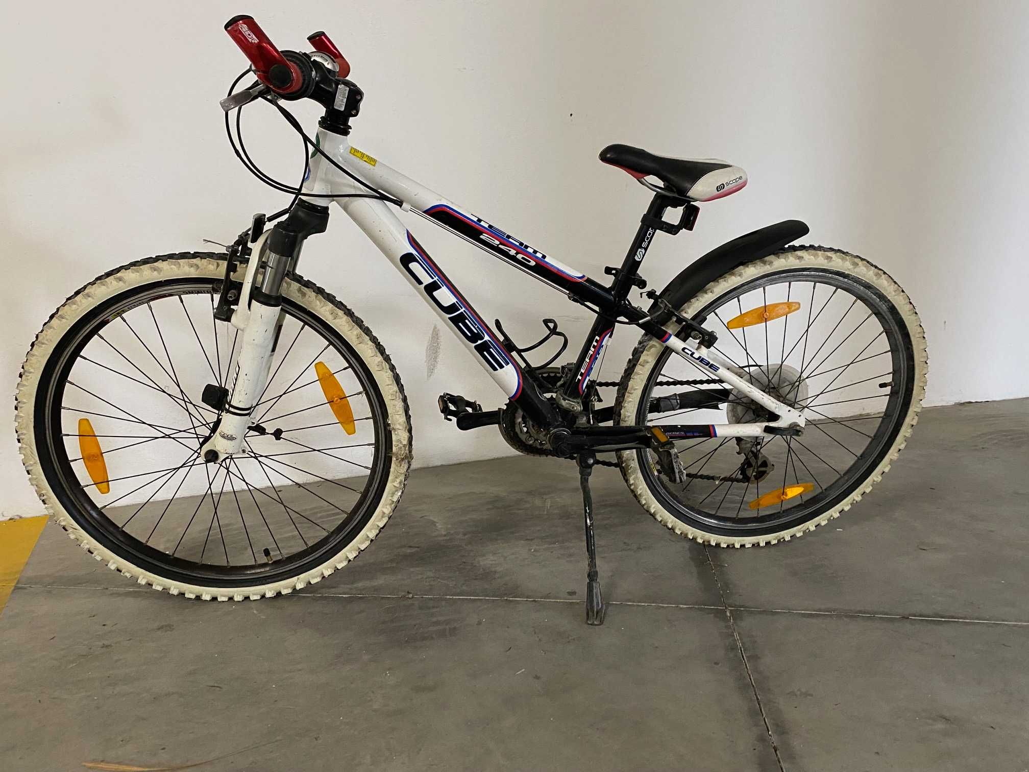 Mountainbike CUBE 24" para crianzas