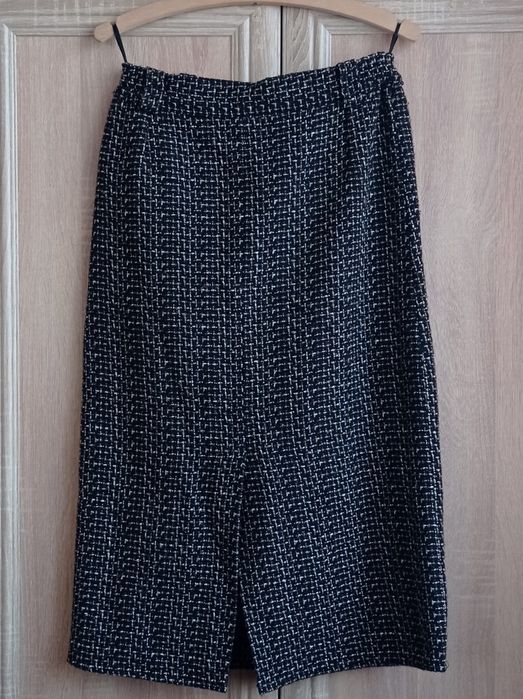 Spódnica o prostym kroju