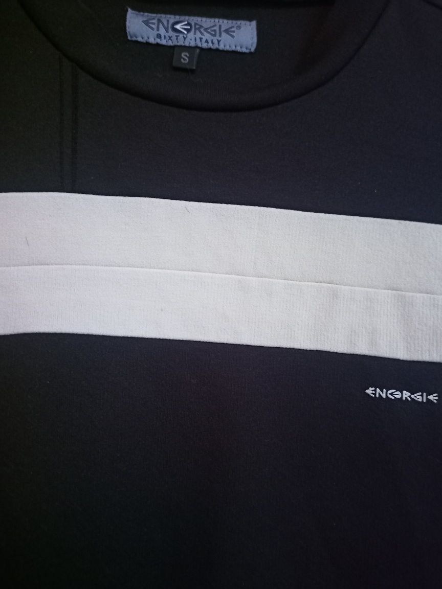 T-shirt Energie preta, M com faixa branca