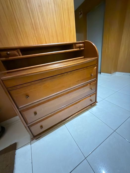 Escrivaninha com arrumacao