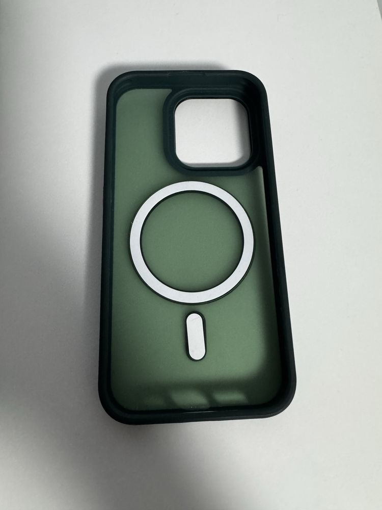 Etui do iPhone 15 Pro z MagSafe