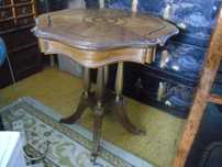 Mesa de centro em madeira
