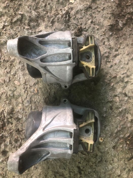 Ауді Подушка двигуна Ауді а4в9 2016 -2020р