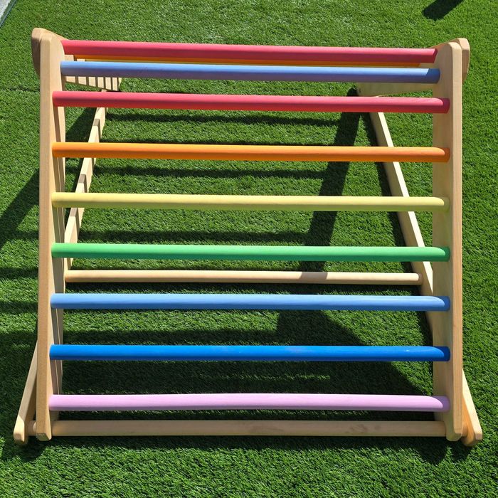 Triângulo de Pikler com rampa