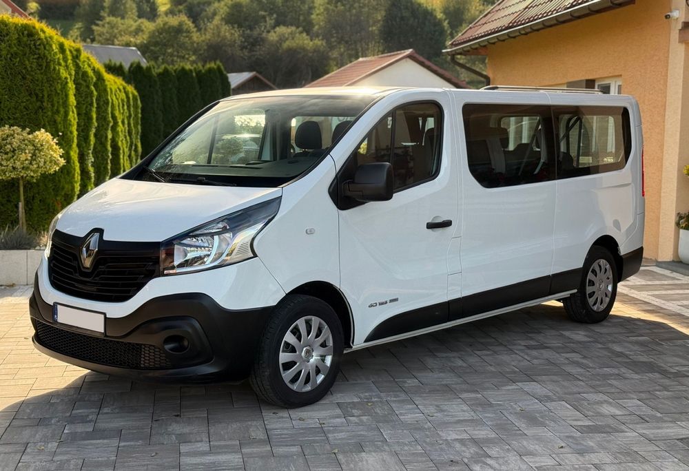 Renault Trafic Renault Trafic 9-cio osobowy LONG Niski przebieg Salon Polska VAT23%