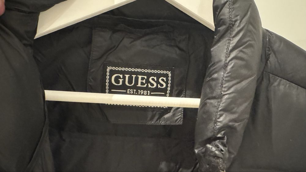 Чоловіча куртка GUESS