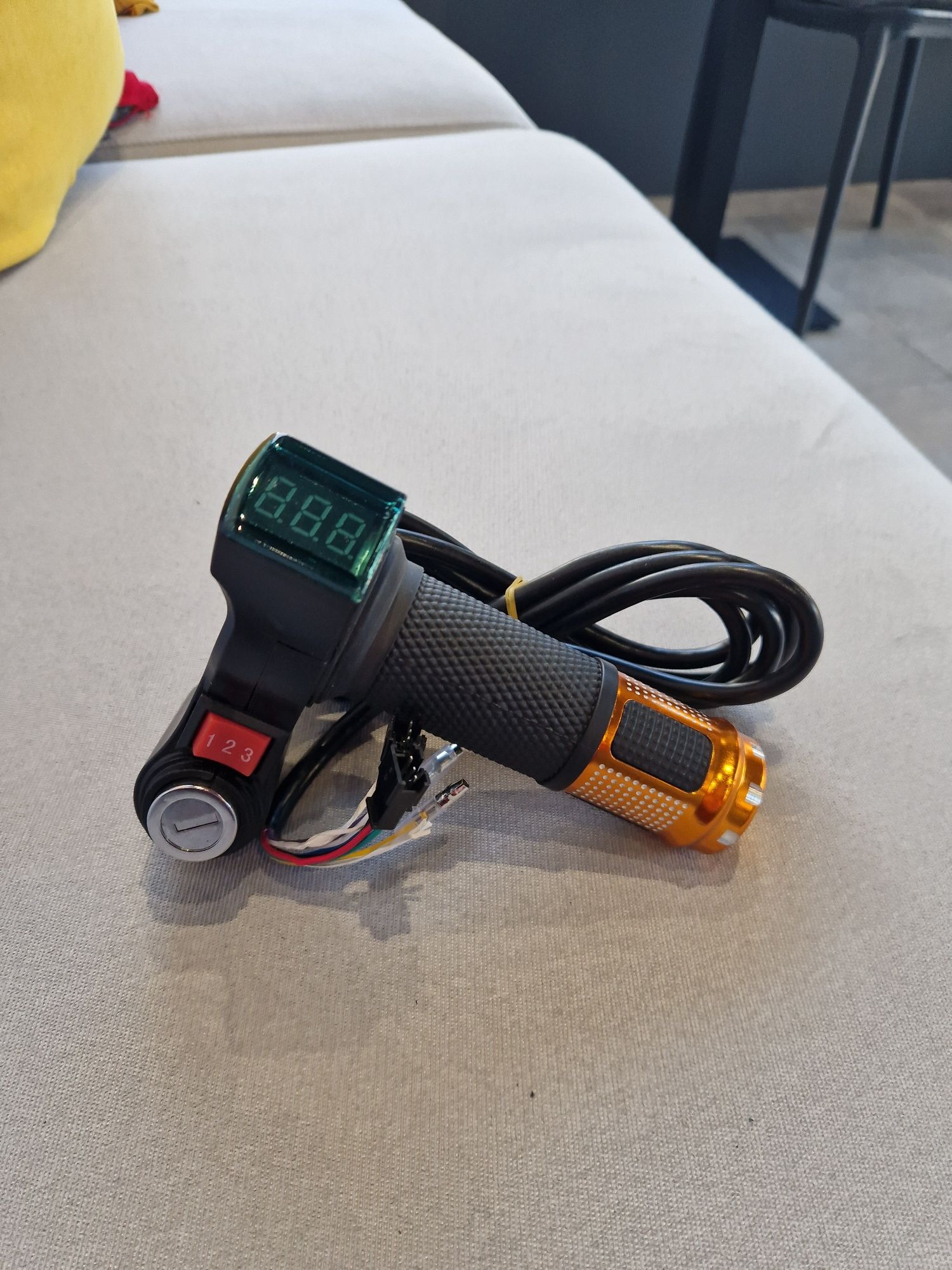 АКЦІЯ 10-100v Курок ручка газу електровелосипеда мотоцикла, гріпси