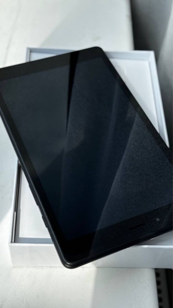 Планшет Samsung sm-t290