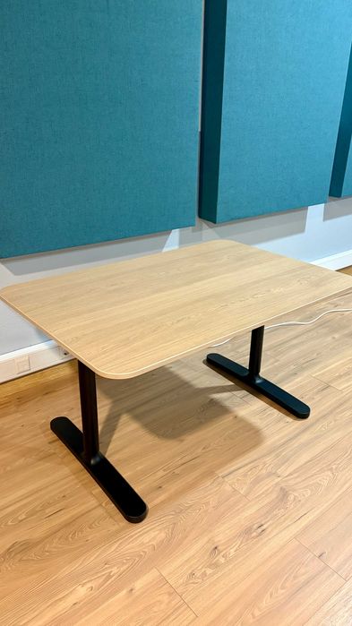 IKEA BEKANT Desk secretária 120x80