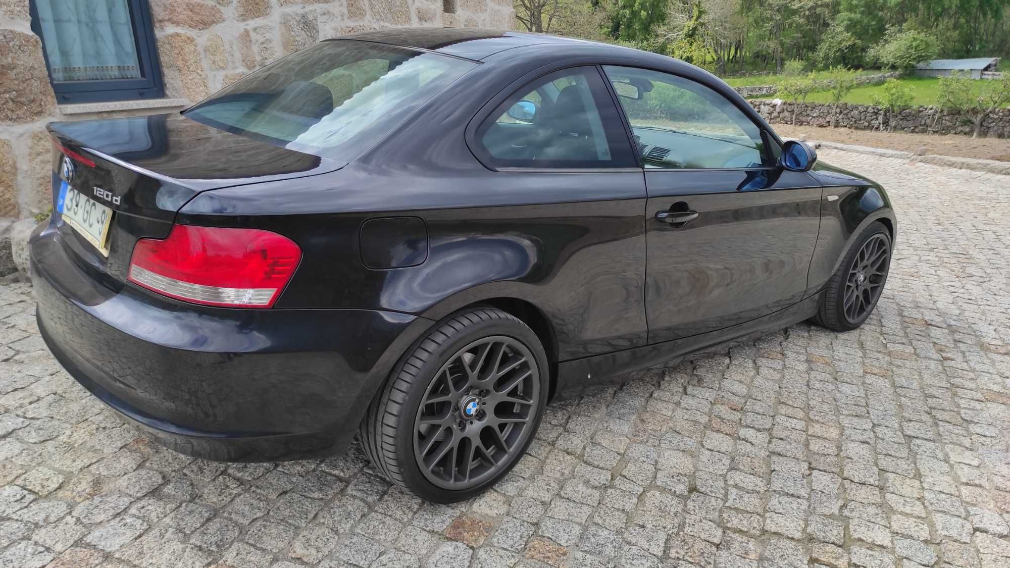 BMW 120 D Coupé - Muito estimado