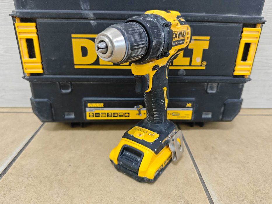 Wkrętarka akumulatorowa DeWalt DCD708 18V zestaw walizka aku