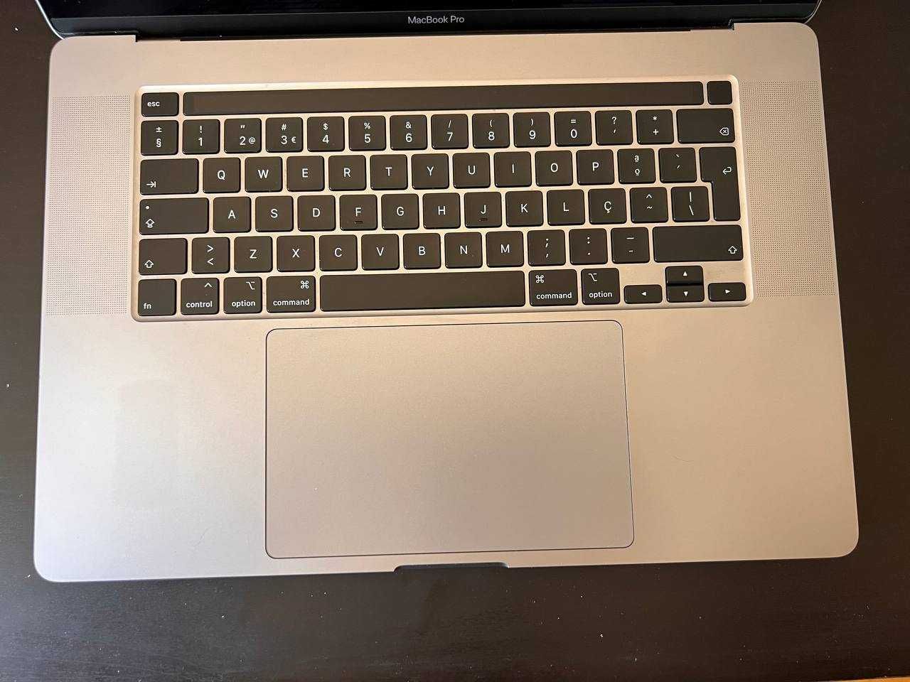 Apple MacBook Pro 16" - Intel Core i9 - 1TB SSD - 16GB RAM