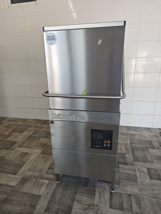 Посудомийна машина купольна Miele G7727
