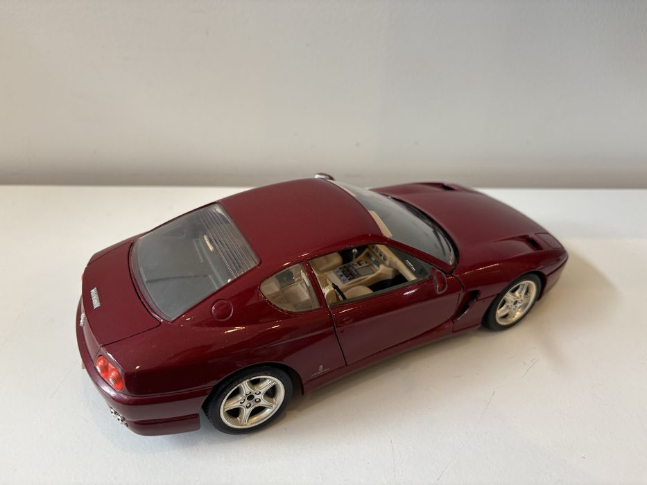 Model Ferrari 456GT 1:18 BBurago Burago (maisto welly)