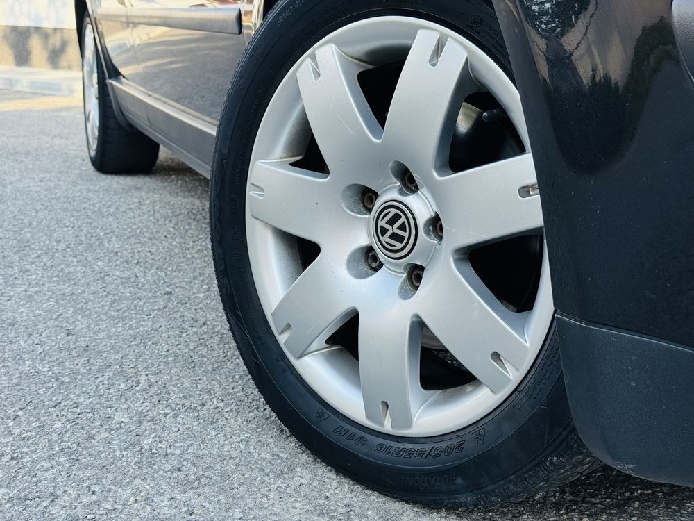 Volkswagen Passat НЕ ФАРБОВАНИЙ!