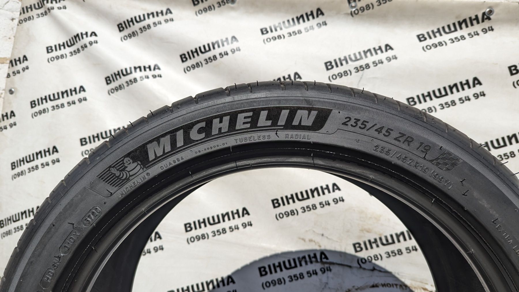Шина 235/45 R 19 Michelin Pilot Sport 4. Одне колесо. Розпаровка.