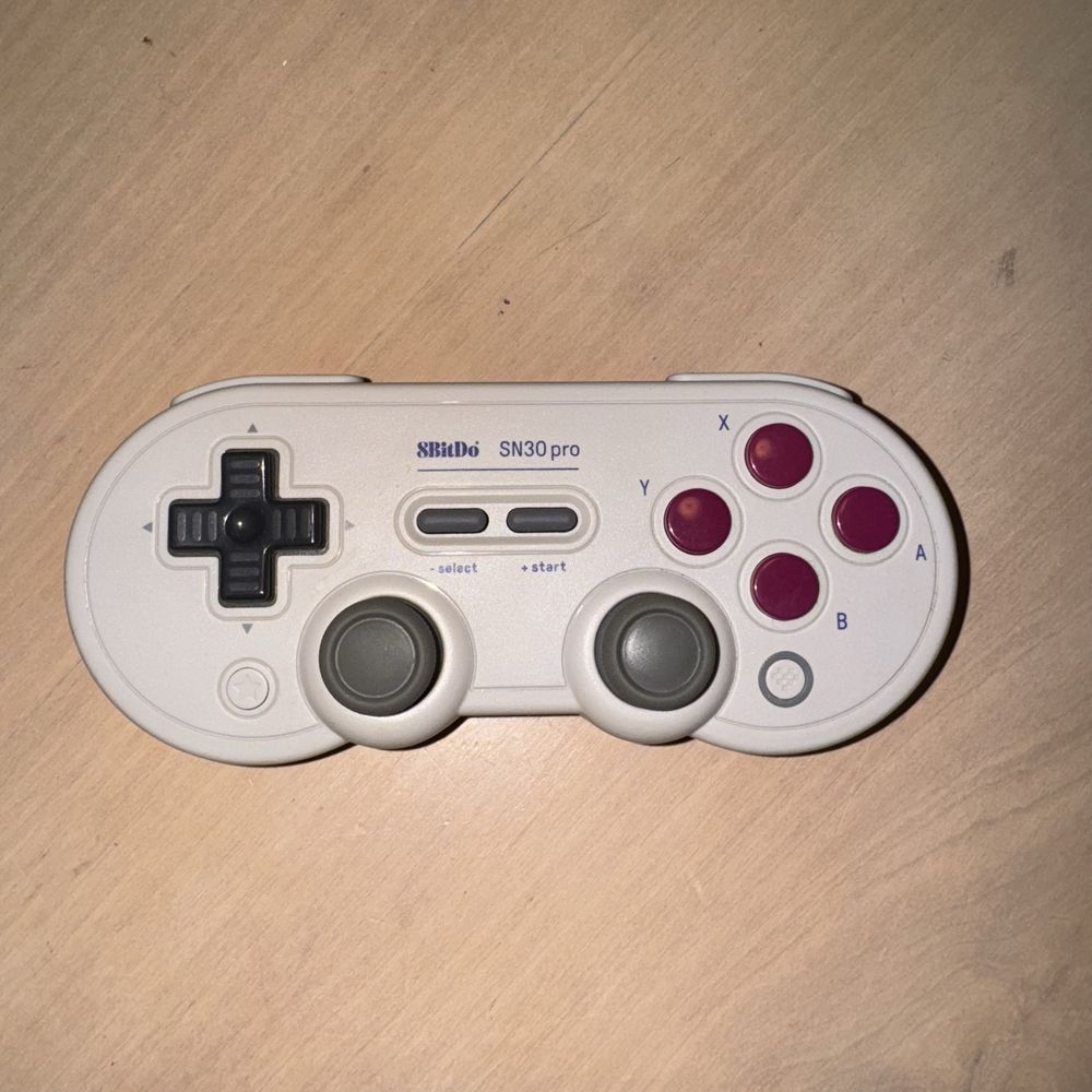 Kontroler 8bitdo SN30 pro