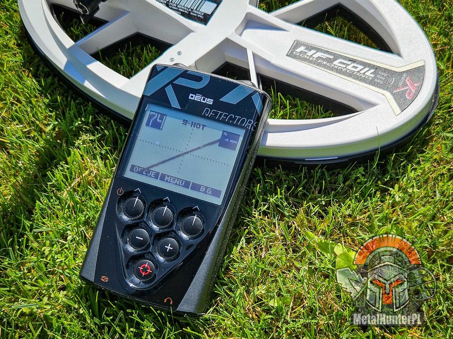 Wykrywacz Metali XP Deus z panelem, sztycą i cewką 9" DEUS-22X35RC