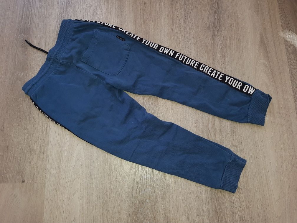 Reserved spodnie dresowe 116 cm