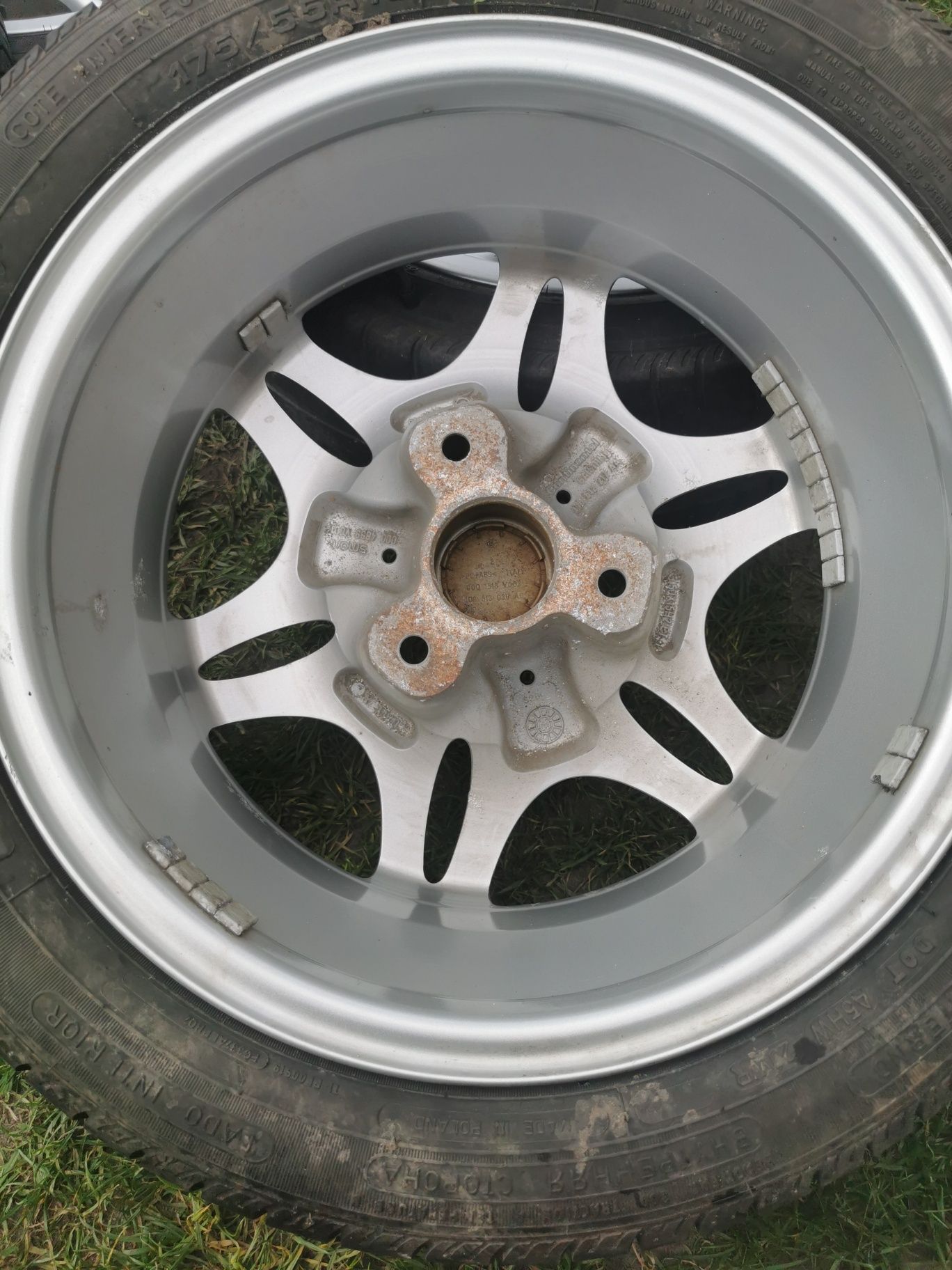 Komplet Felgi 15 z oponami Smart Continental 5.5x15 ET1
