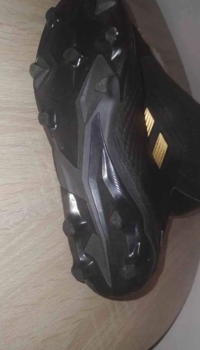 Buty piłkarskie adidas Predator 19.3 Ll Fg M EF0374 czarne