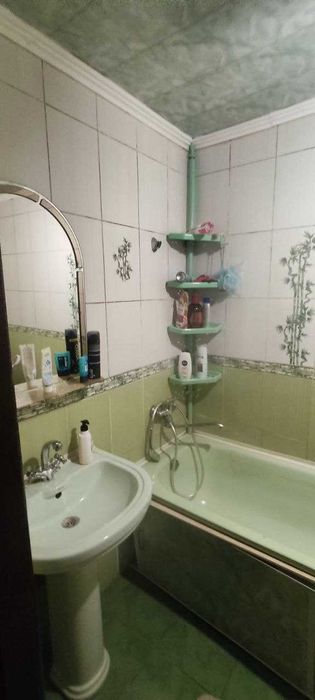 Велика 4х кімнатна квартира в центрі міста