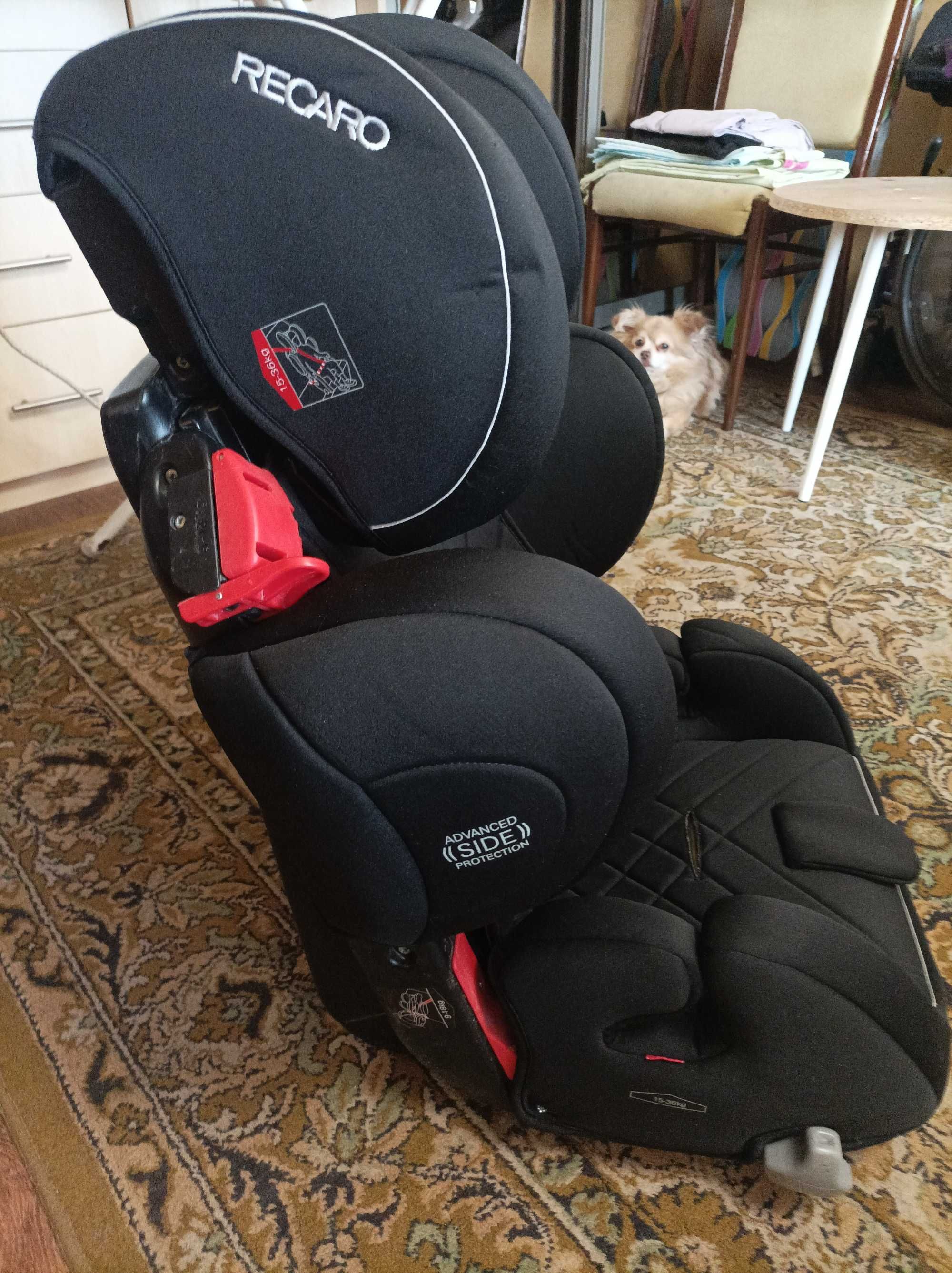 Продам универсальное автокресло RECARO Young Sport Hero