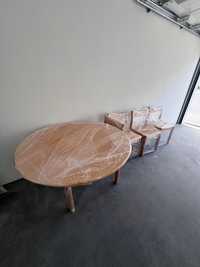 Conjunto mesa + cadeiras