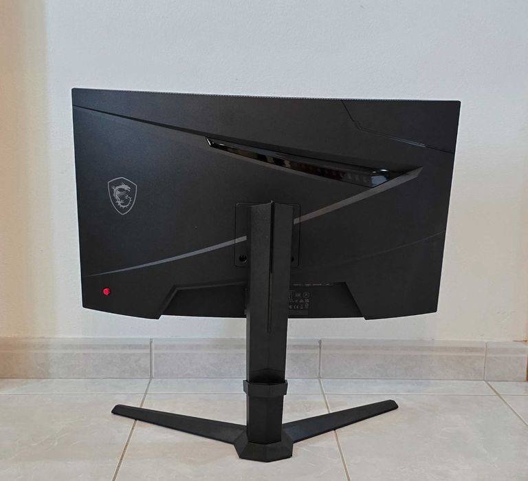 monitor QHD 180hz 27´ MSI MAG 275CQRF QD E2 (com garantia)