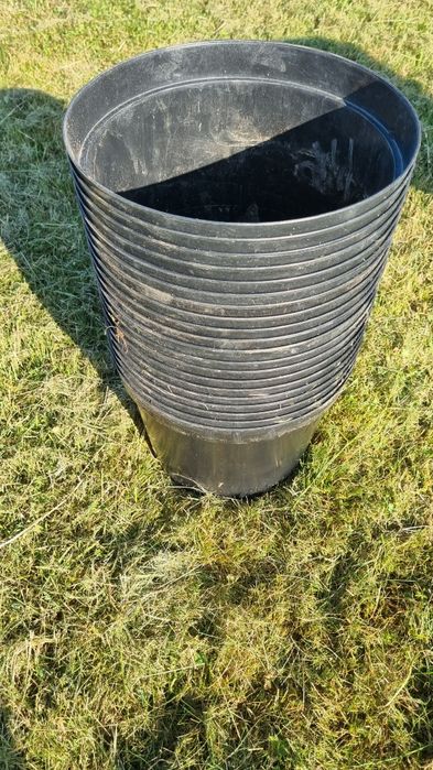 20 doniczek czarnych Ar-Baket 12 L