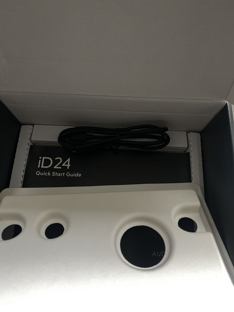 Audient iD24 - Interface Áudio USB-C