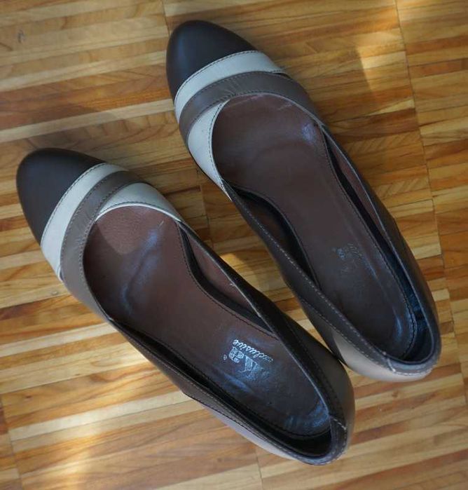 ESKA Czółenka Szpilki 38 25 cm Skóra naturalna Półbuty Taupe