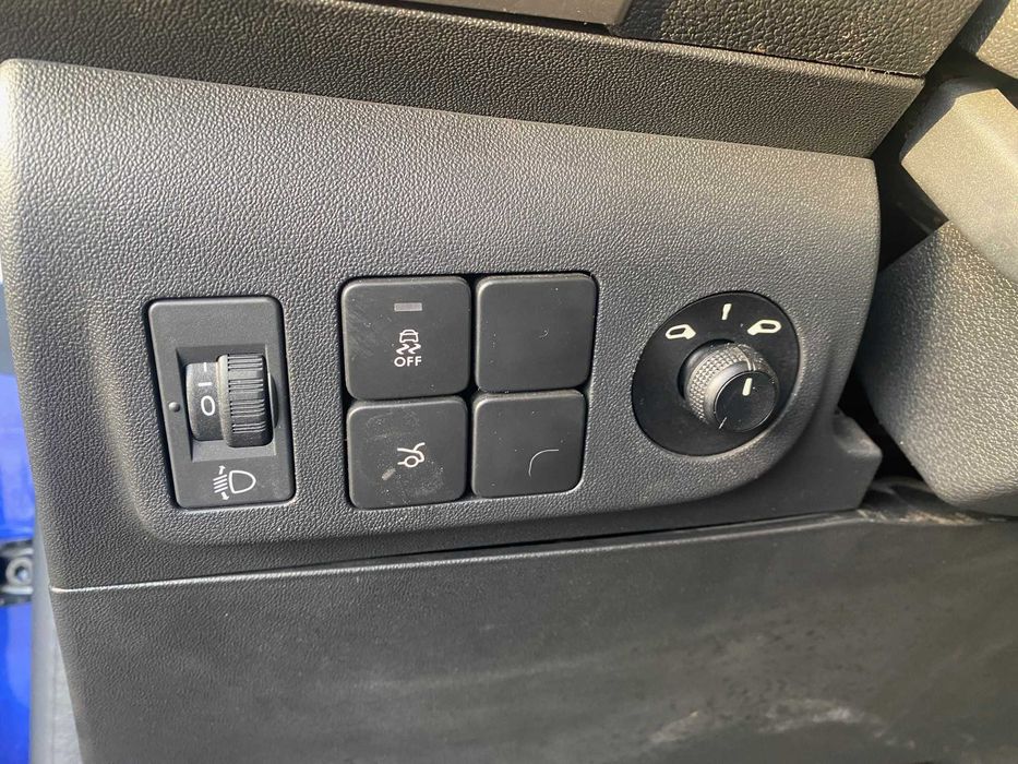 Citroen C-Elysee 1.2 impecável !!