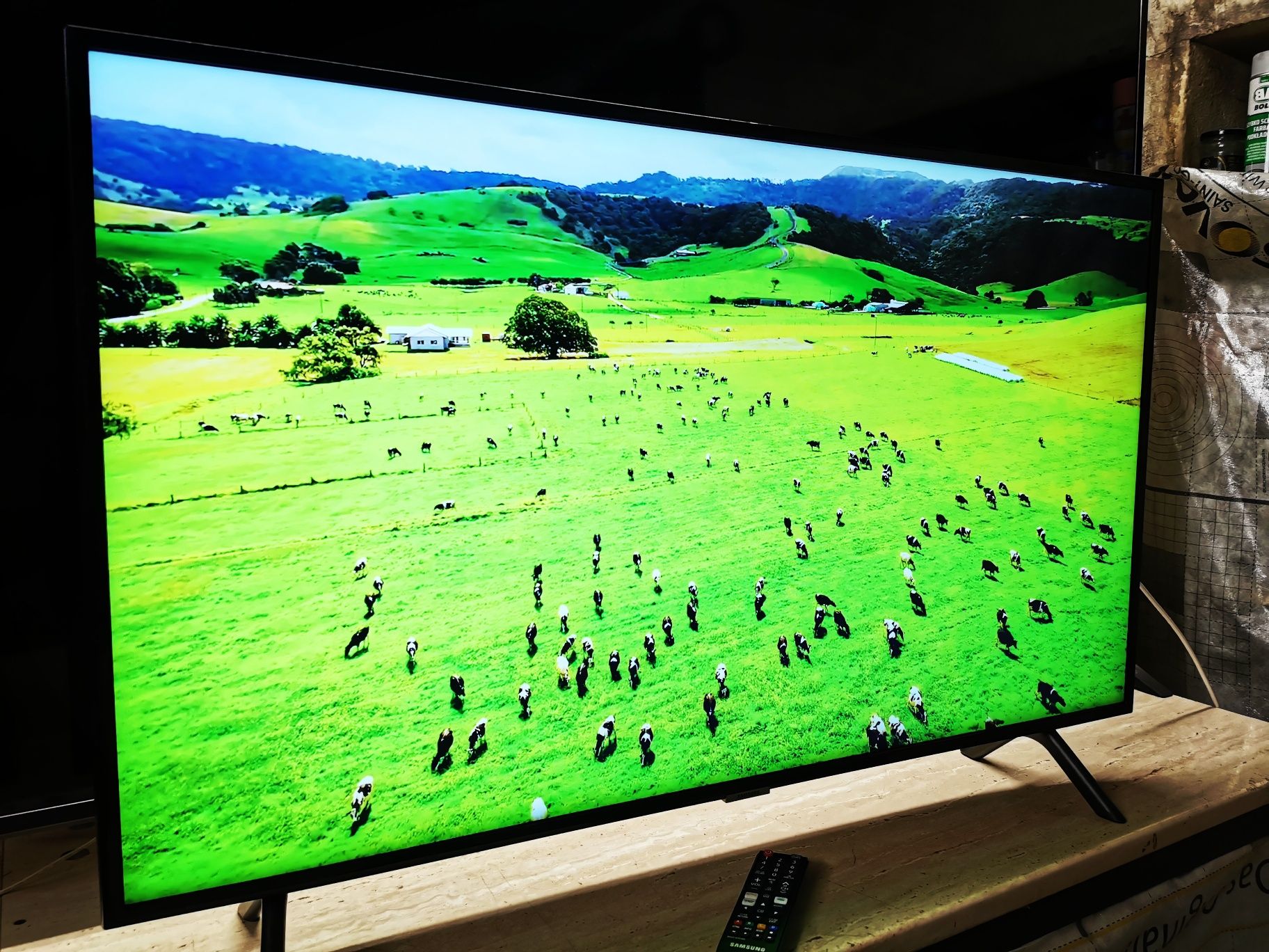 55" Samsung Smart TV  4k  2020r  Wifi Yt telewizor dvbt2 hevc air play