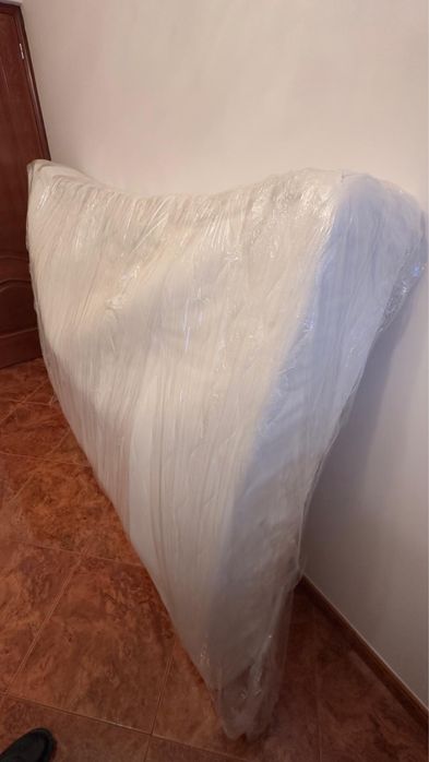 Materac 140x200 (prawie nowy)