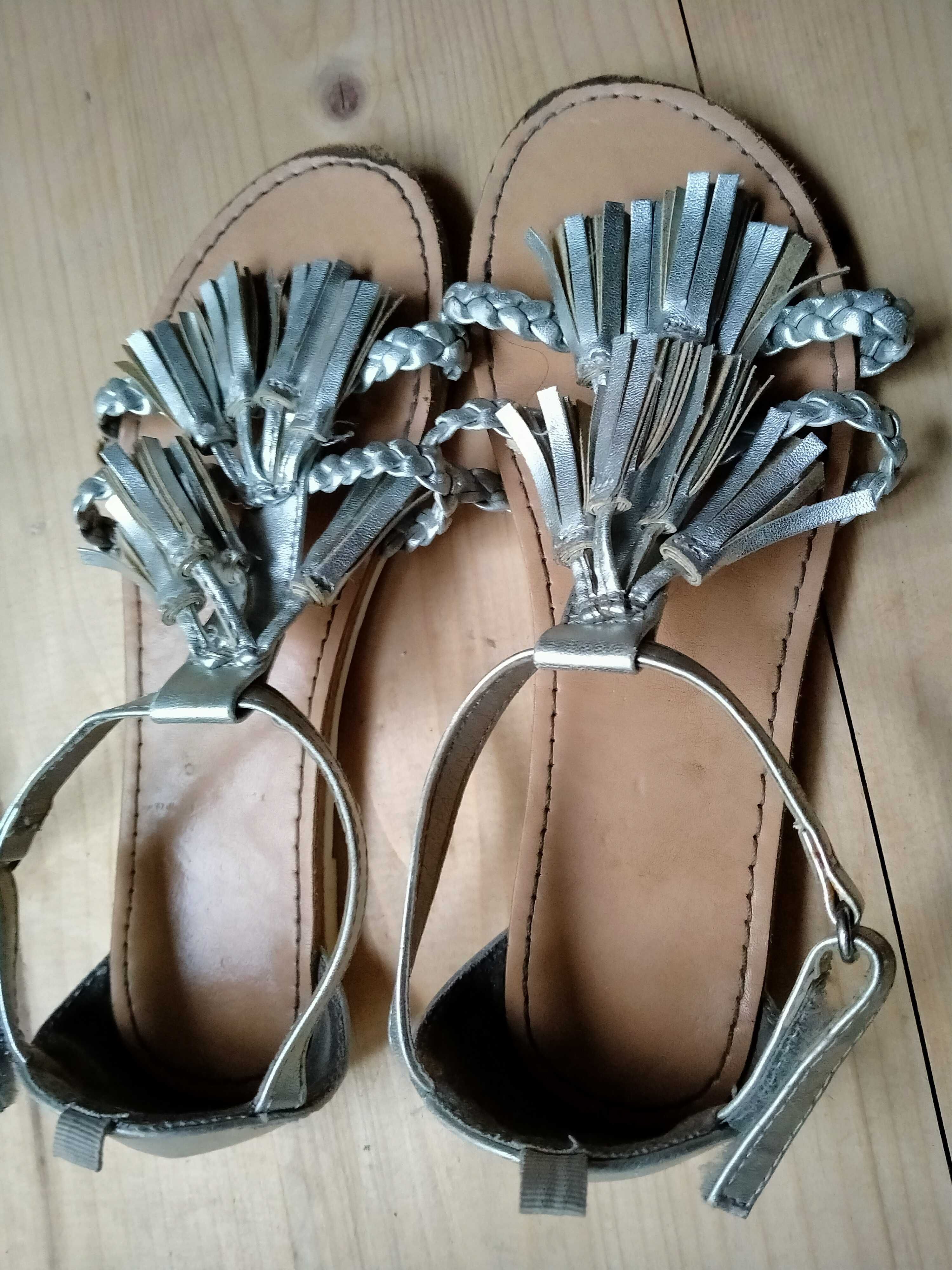 H&M sandały srebrne 34