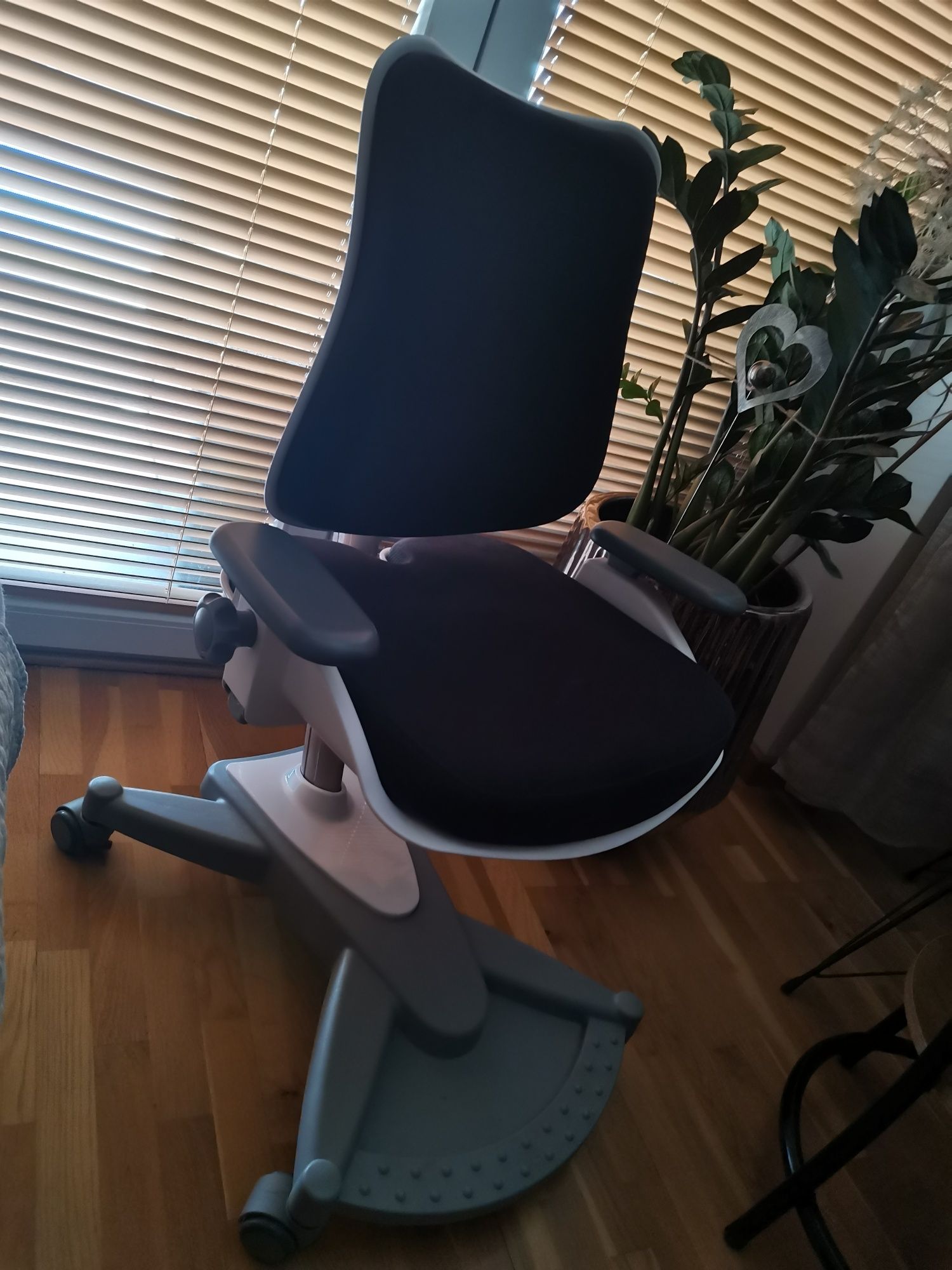 Krzesełko ergonomiczne