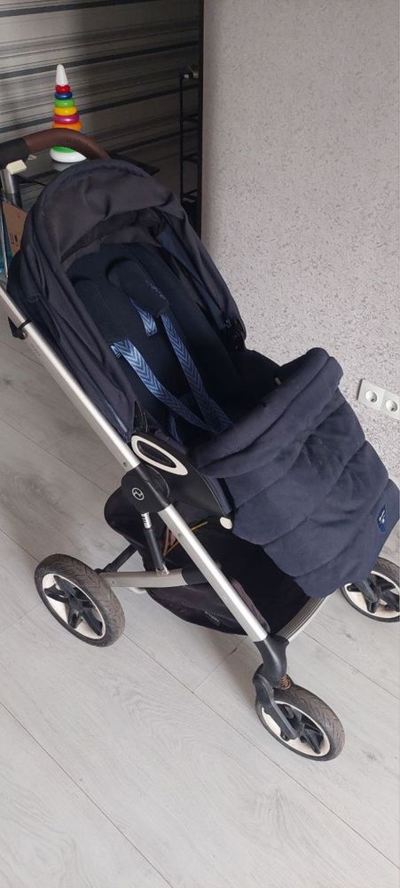 Продам прогулянковий візок Cybex Talos s 2023