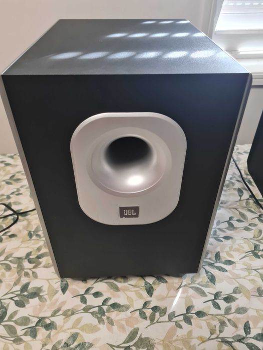 Subwoofer activo jbl