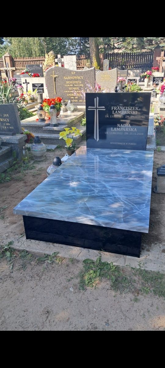 Nagrobek kompozytowy pojedynczy 3100 zł z montażem cały kraj.