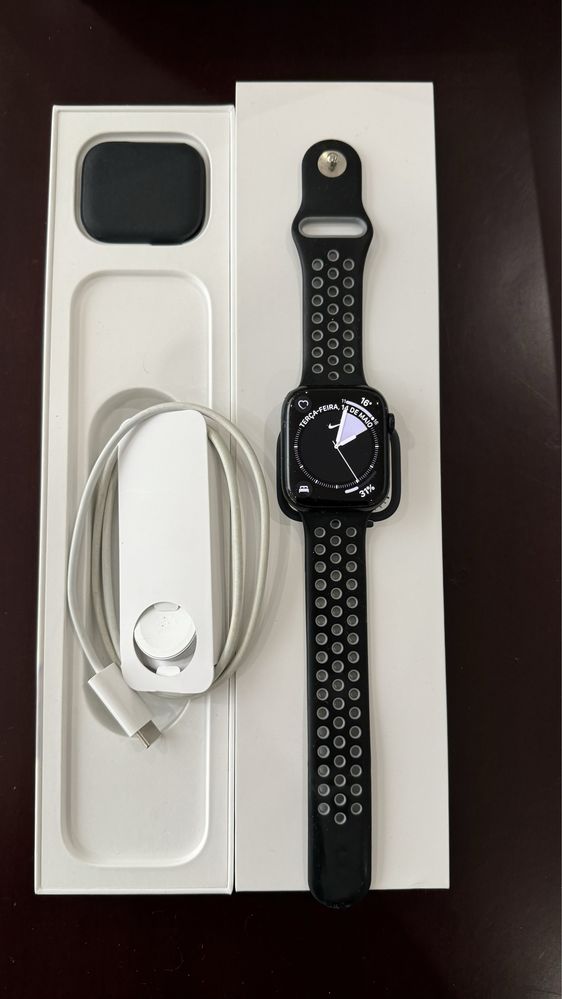 Apple Watch 7 45mm