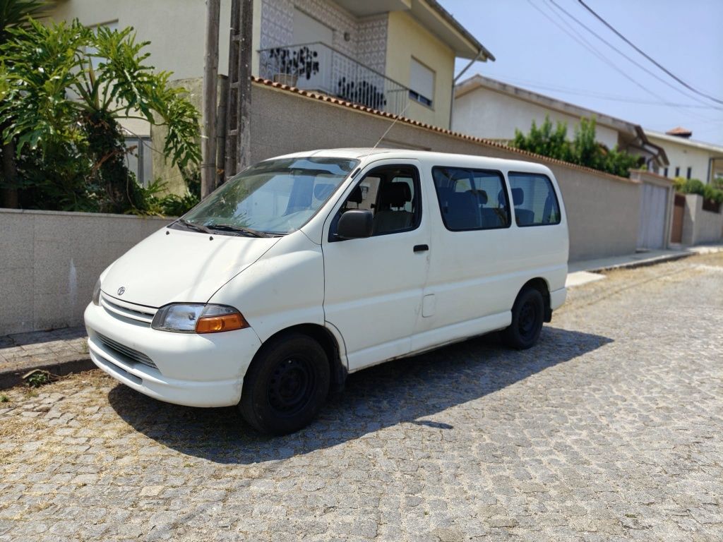 Toyota hiace 9 lugares D/A