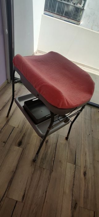 Trocador com banheira da Chicco