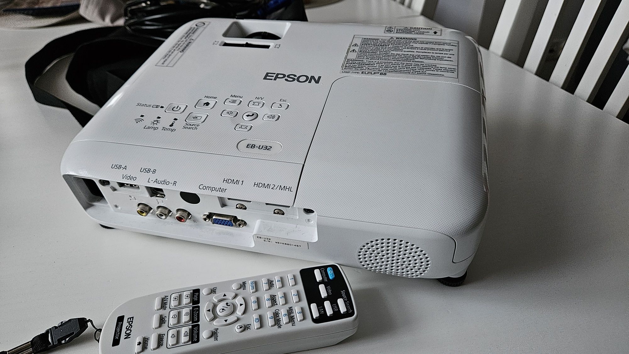 Projektor Epson EB-U32