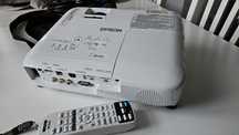 Nowy projektor Epson EB-U32