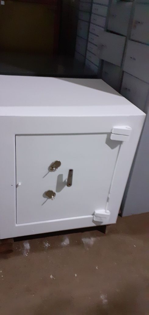 Продаю б.у сейф 5 класс защиты.
