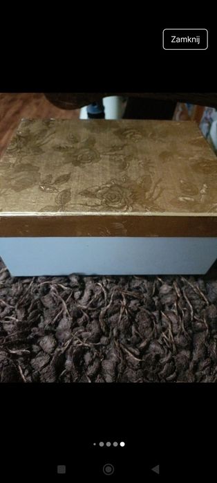 Zestaw filiżanek z podstawkami