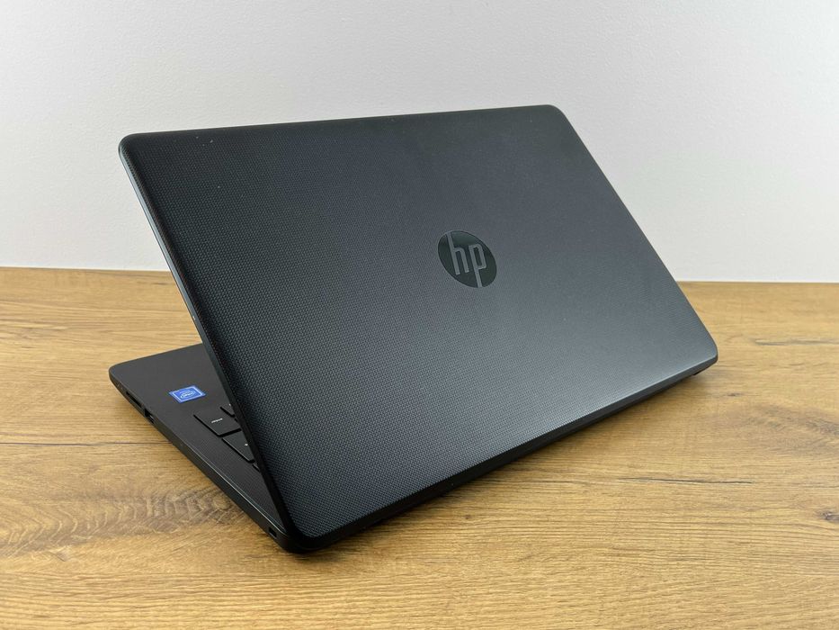1392. Laptop Hp 15 cali, Intel 2.48GHz, Dysk SSD, 8GB RAM, Windows 10
